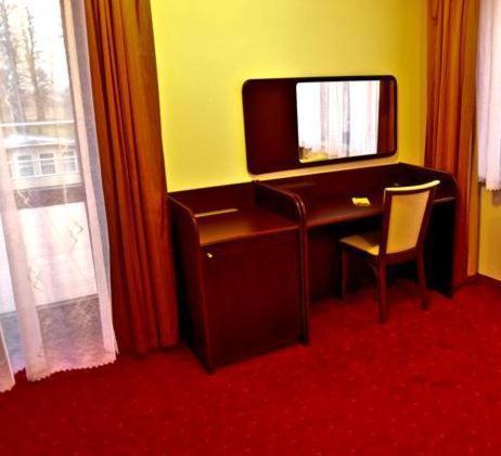 Hotel Pod Debami Terespol Pokoj fotografie