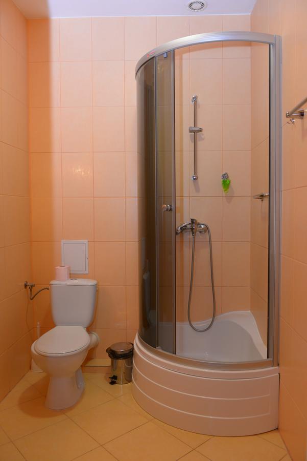 Hotel Pod Debami Terespol Exteriér fotografie